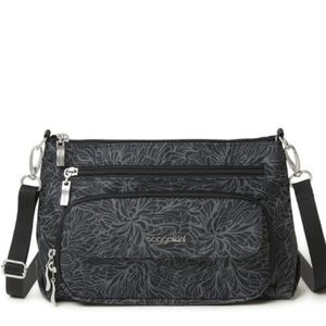 Baggallini Everyday crossbody bag. NWT